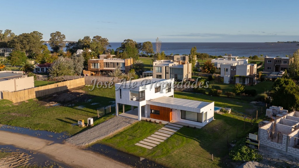 2669_WhatsApp Image 2024-11-22 at 17.25.15.jpg